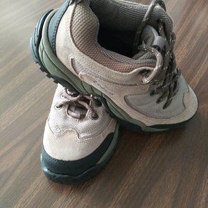 Columbia Hiking Shoes size 7